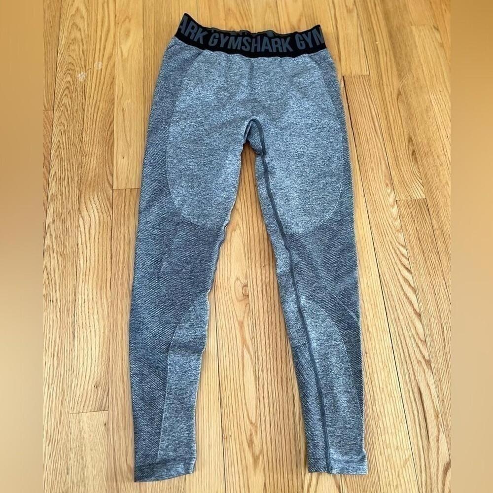 Gymshark Flex High Waisted Leggings grey & black size medium